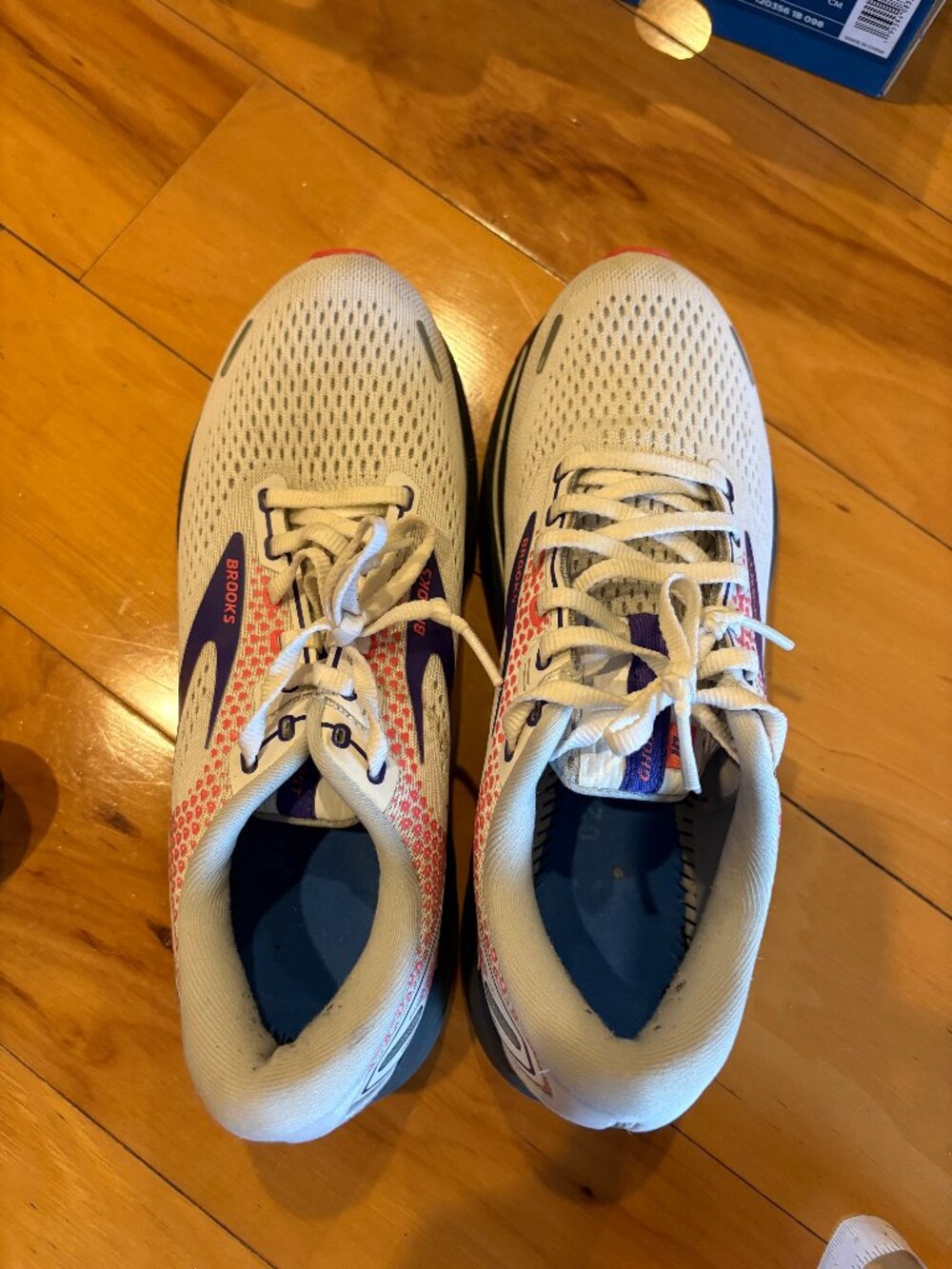 Brooks Ghost 14 Womens 8.5 medium